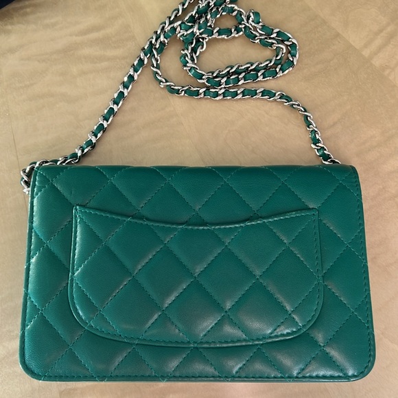 Chanel classic WOC in quilted lambskin in very good condition pouch and box - Picture 4 of 10